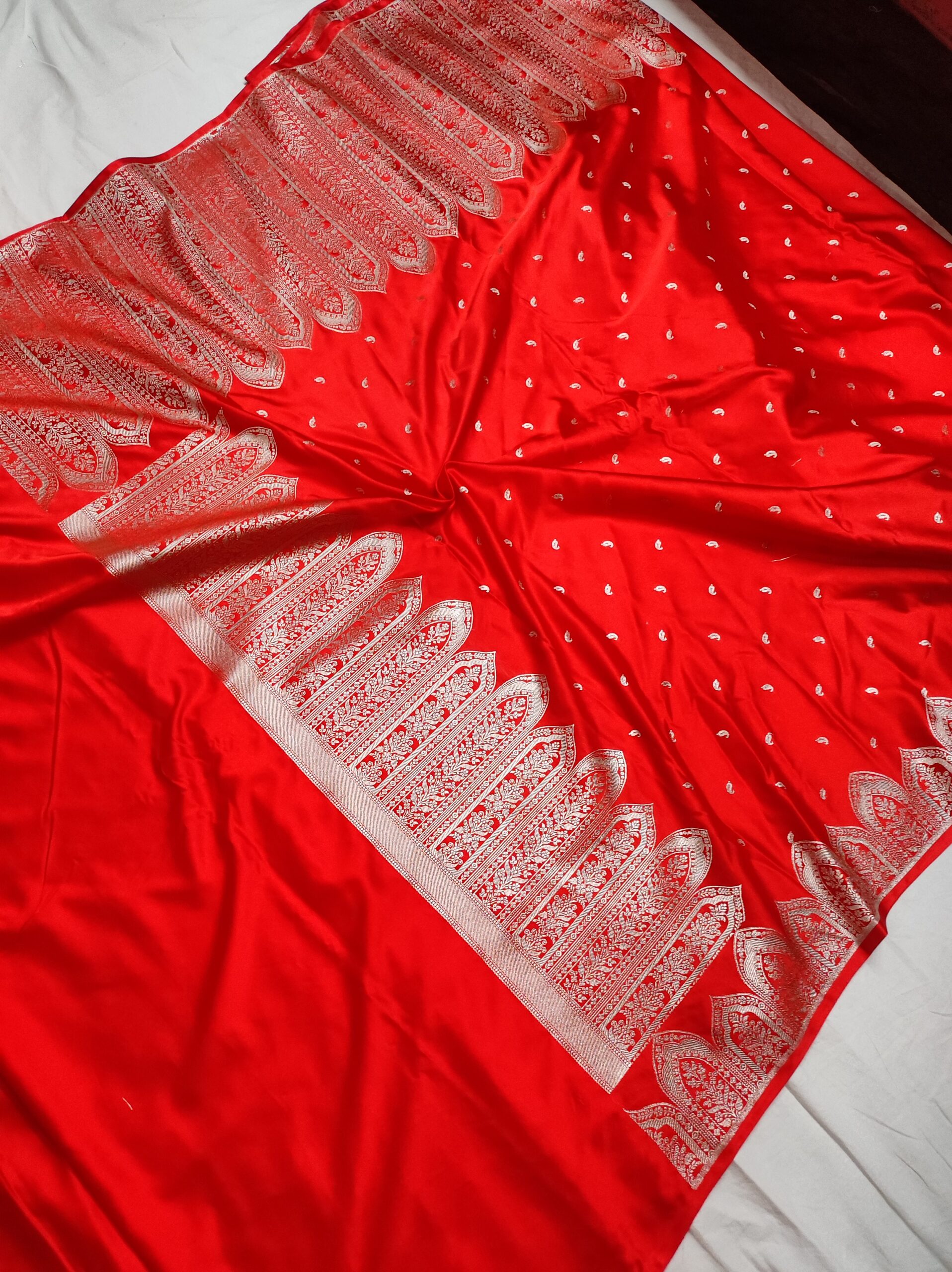 Banarasi Mashru Silk Iskart Border