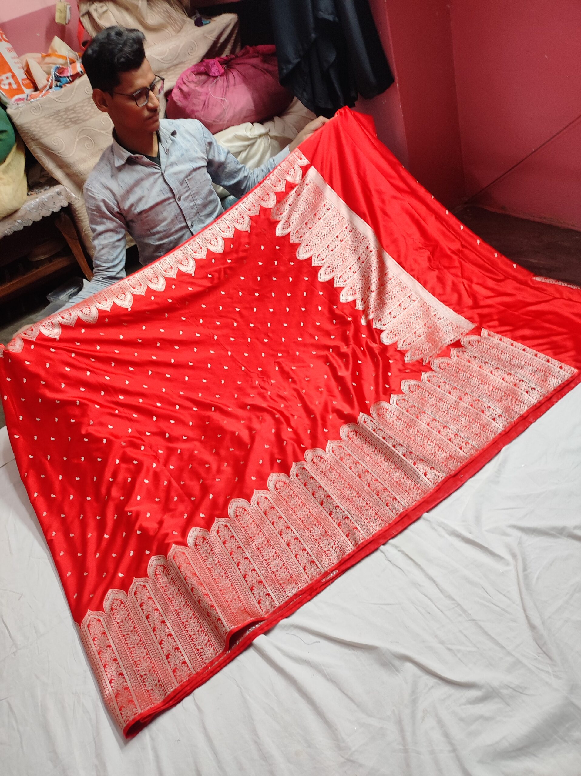 Banarasi Mashru Silk Iskart Border
