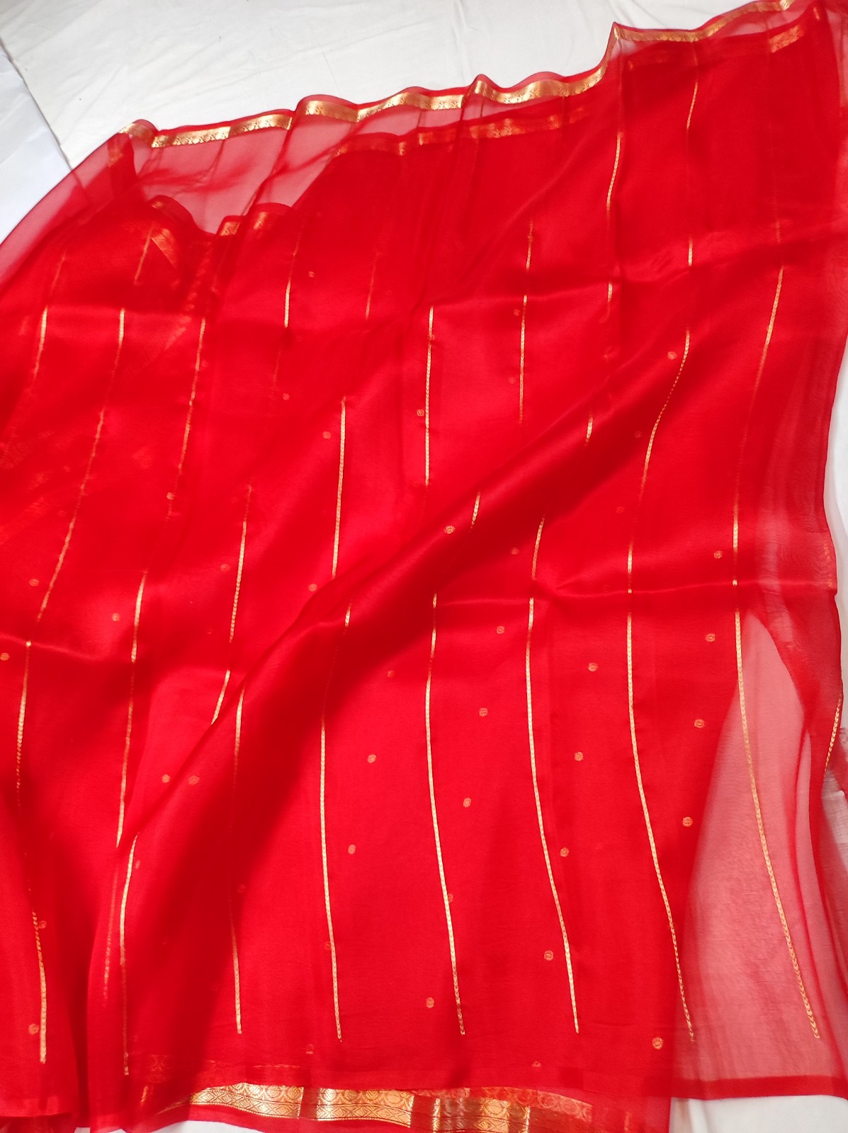 Banarasi Pure Kora Handloom Saree | Red Zari Buti & Brocade Pallu