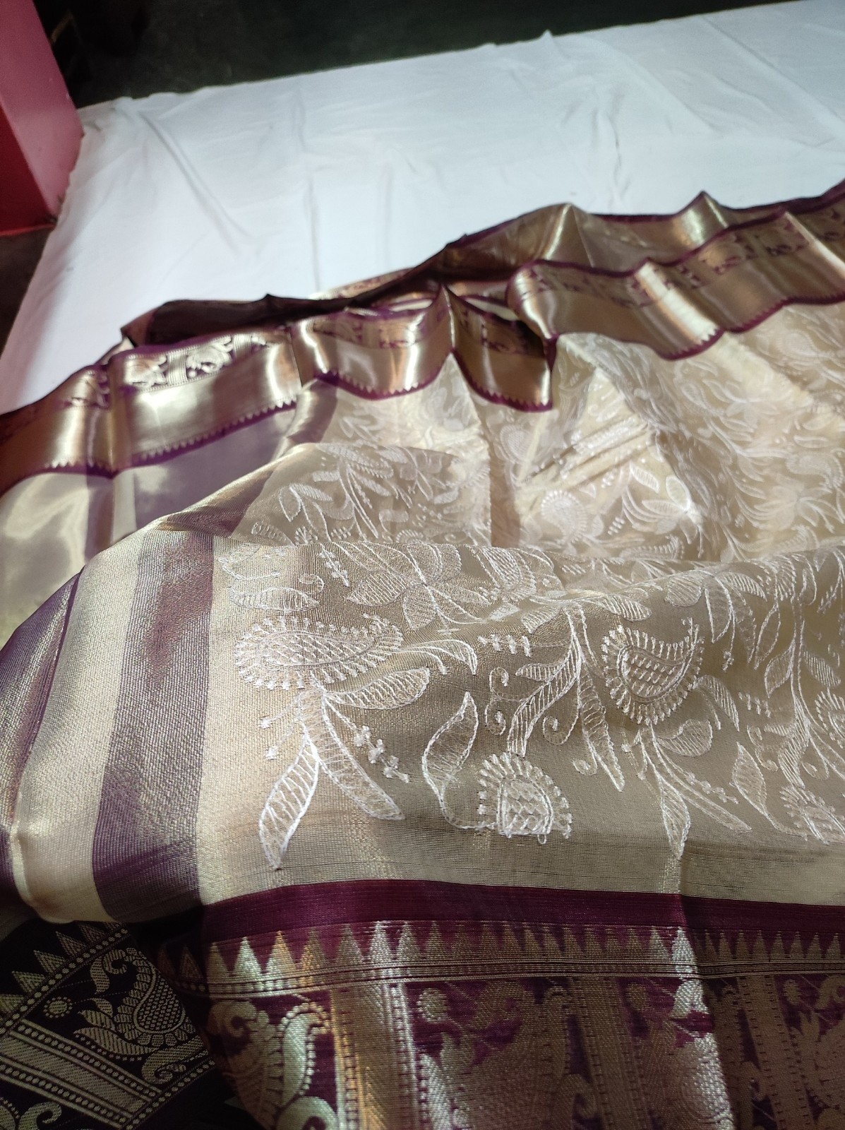 Banarasi Kanchi Katan Tissue Saree with Embroidery Work