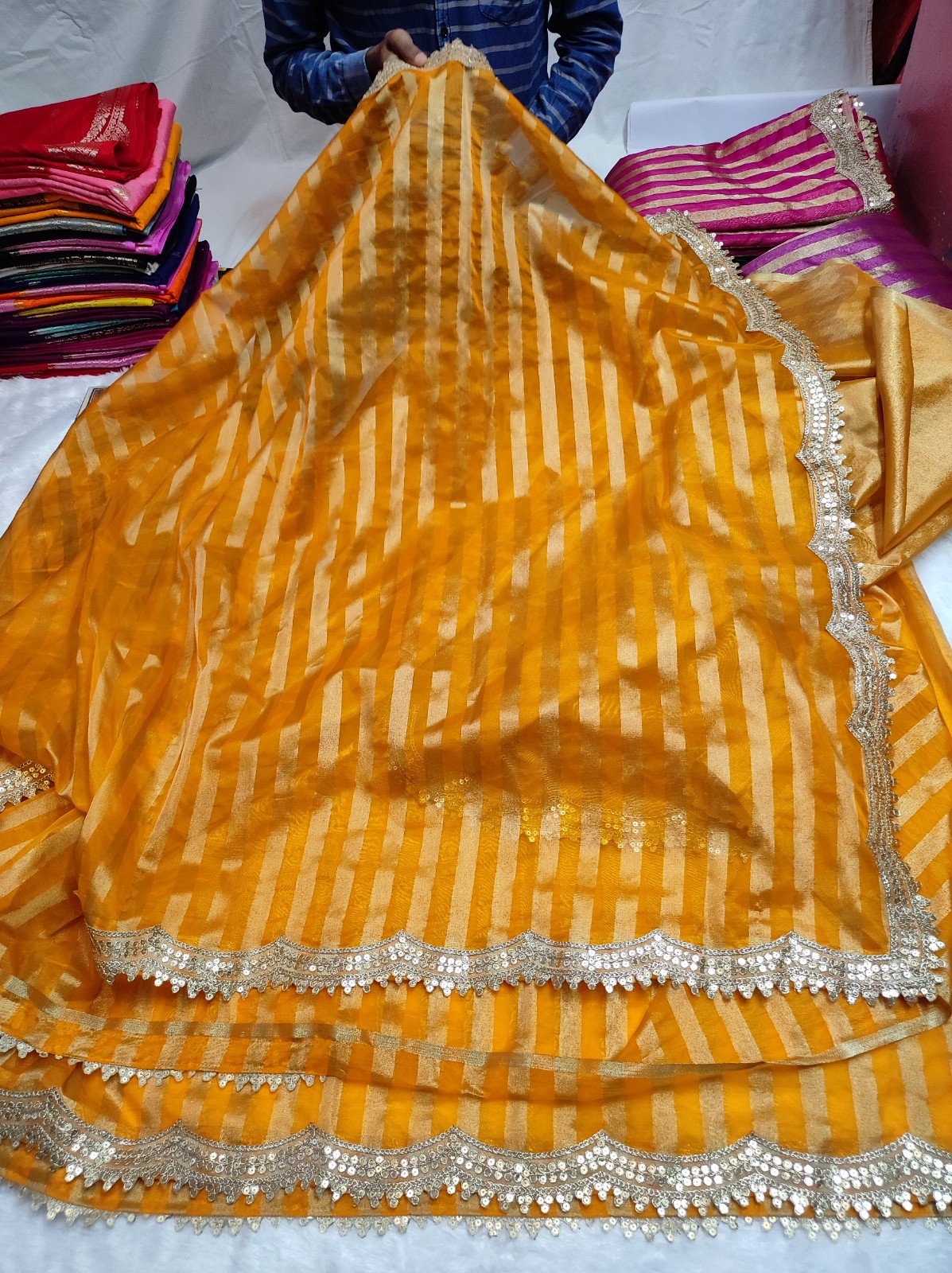 Banarasi Semi Tissue Organza Saree with Lace Border & Plain Tissue Blouse