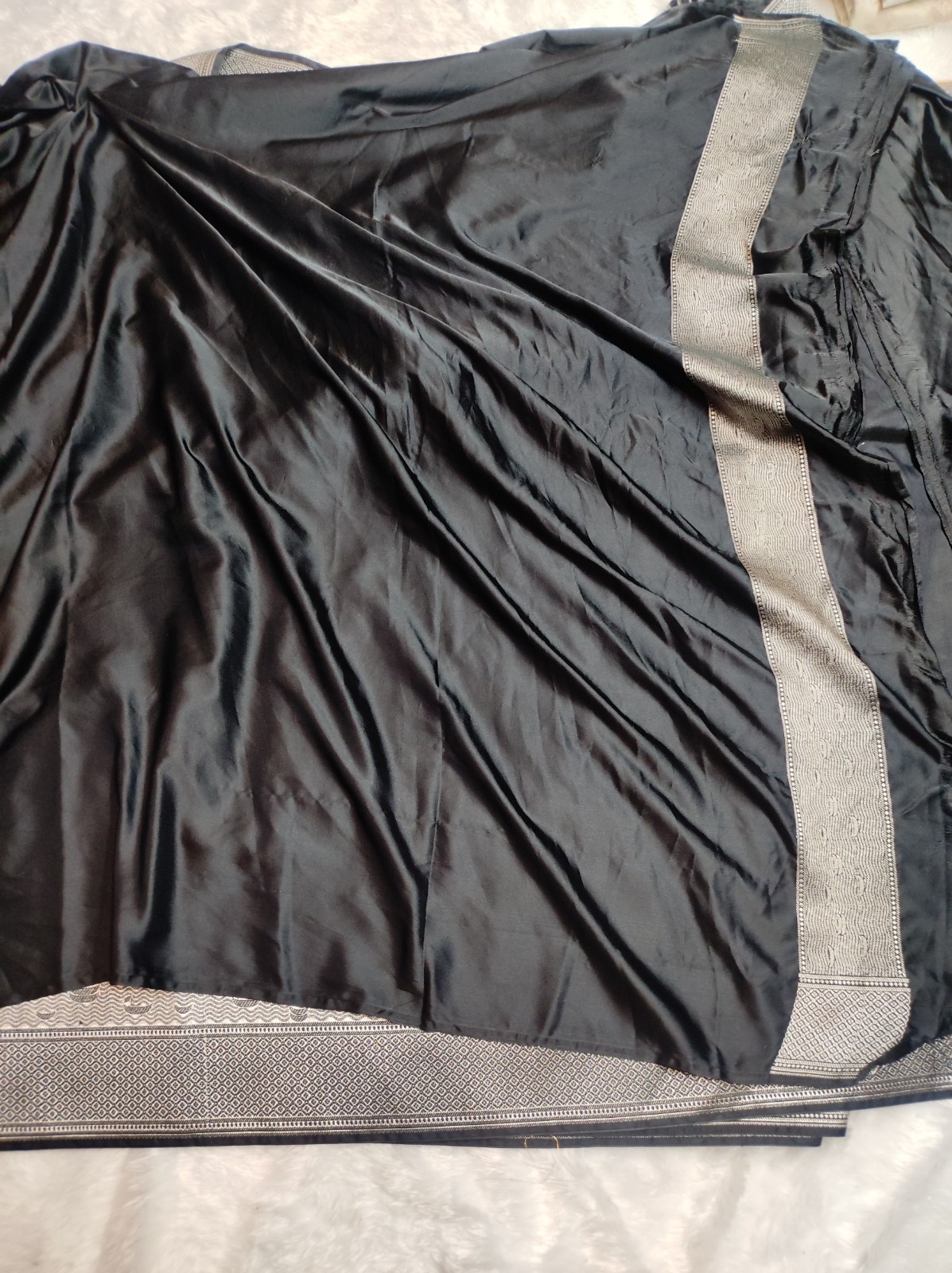 Banarasi Ganga Ghaat Design Mashru Silk Saree | Banarasi Textiles