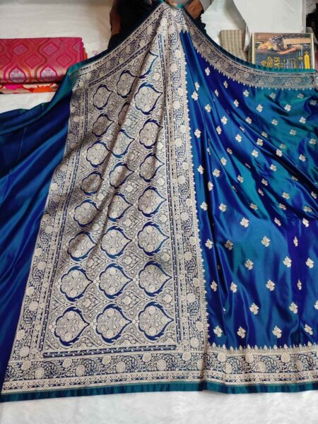 Banarasi Mashru Silk Dual-Tone Blue Teal Saree with Zari Border