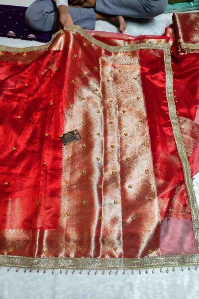 Banarasi Viral Tissue Saree with Heavy Zari Pallu & Ghughroo Border