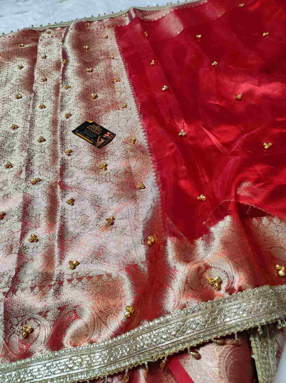 Banarasi Viral Tissue Saree with Heavy Zari Pallu & Ghughroo Border