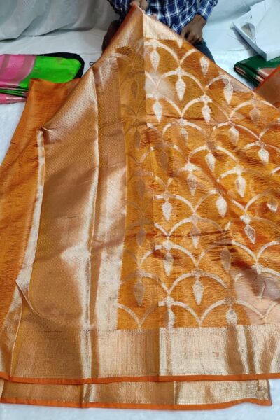 Banarasi Tissue Crush Saree with Floral Jaal & Rich Zari Border | Banarasi Textiles